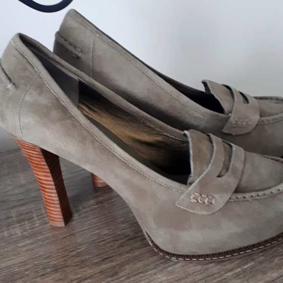 Banana Republic heels - Picture 2 of 6